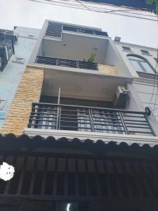 NHÀ BÁN, HOÀNG VĂN THỤ ,TÂN BÌNH ,NGANG 4 DÀI 15, 5 TẦNG MỚI CHỈ 9.1 TỶ, TẶNG NỘI THẤT GỖ CAO CẤP.